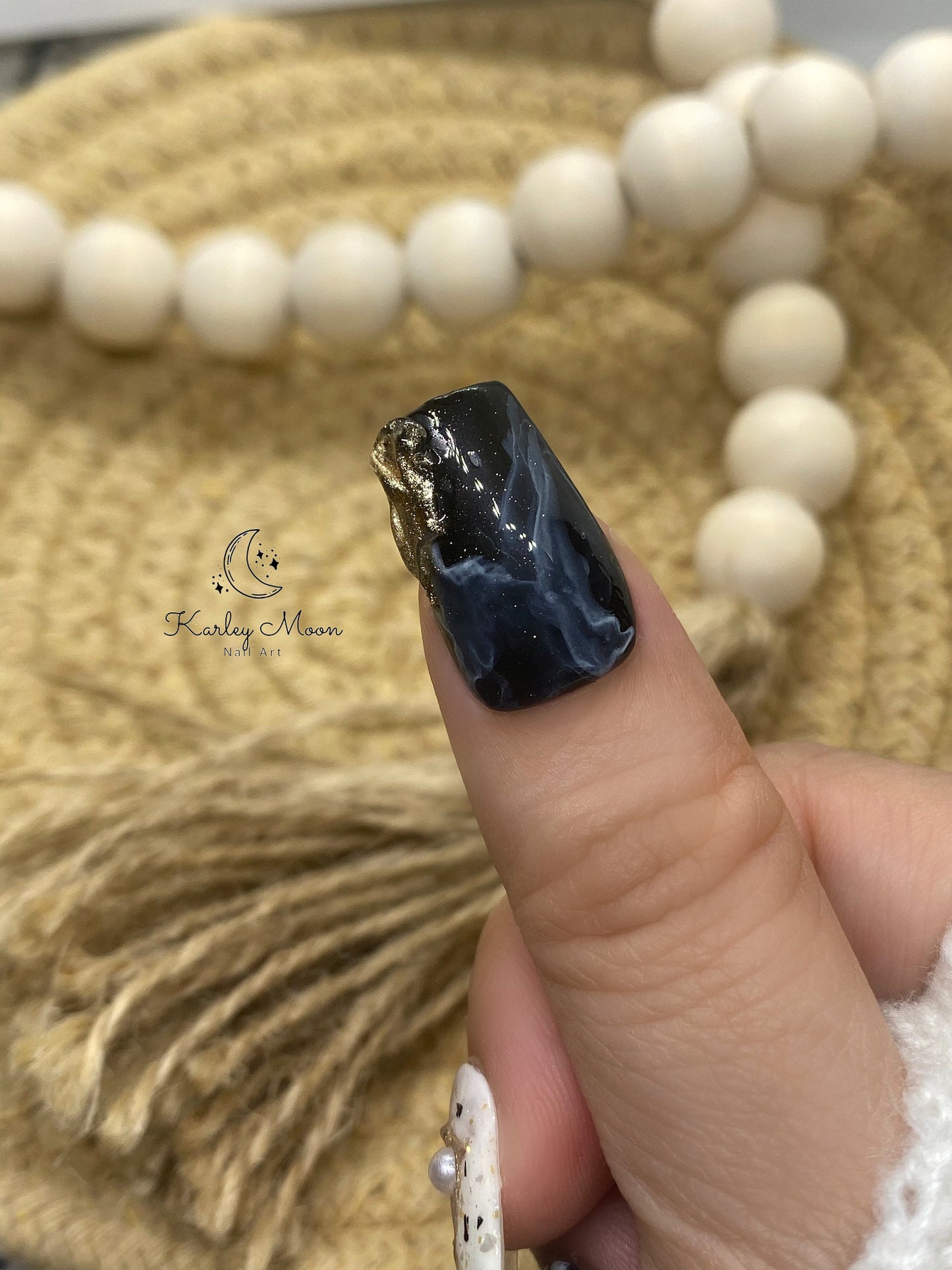 Elegant Fancy Golden Stone Winter Press On Nails - KarleyMoonNail