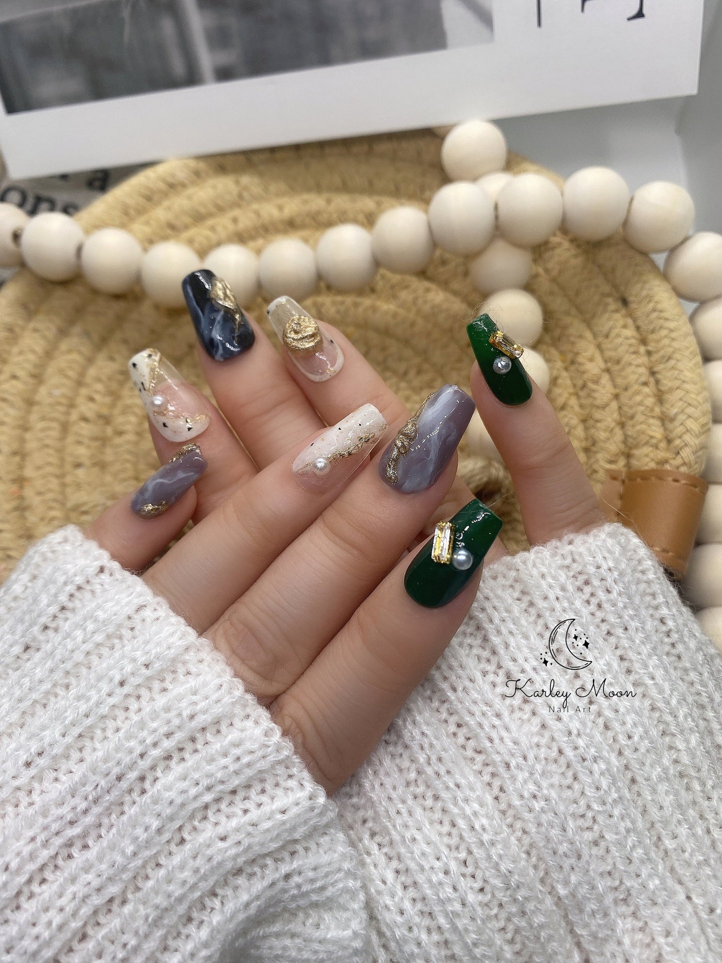 Elegant Fancy Golden Stone Winter Press On Nails - KarleyMoonNail