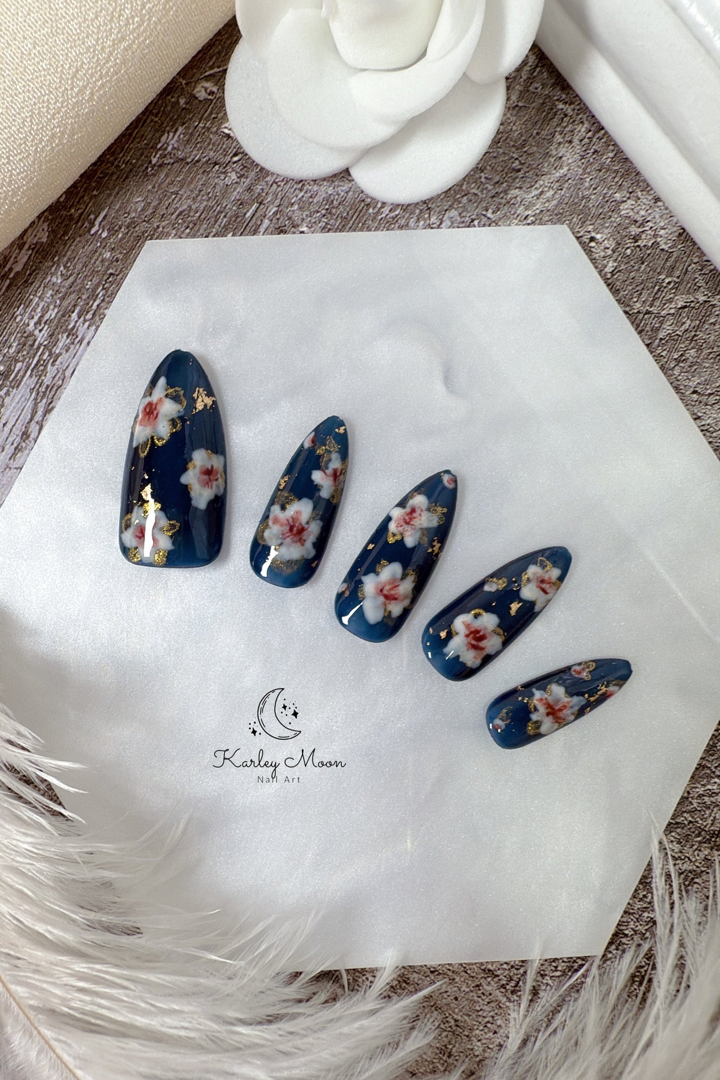 Vintage Classic Golden Flowers Press On Nails - KarleyMoonNail