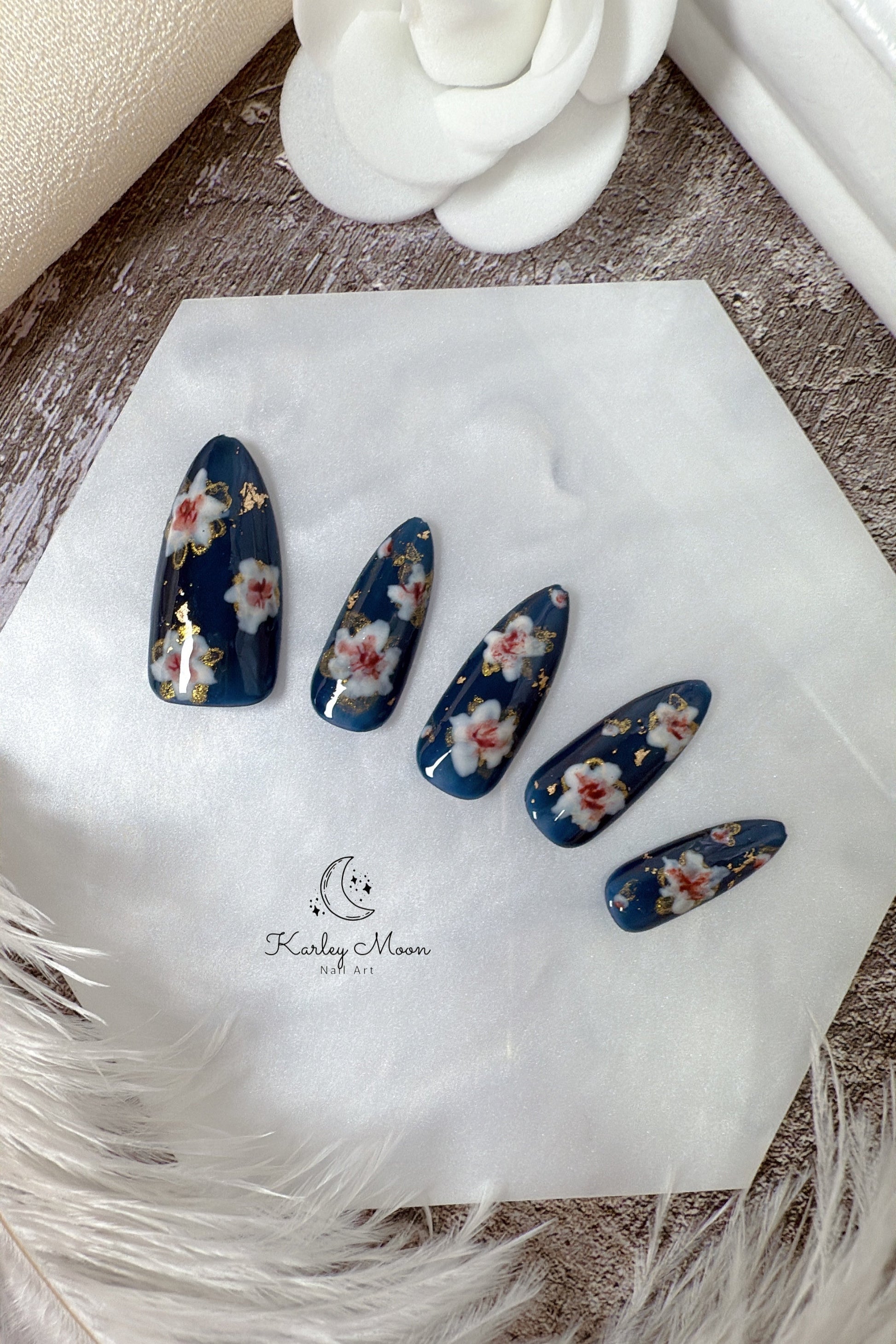 Vintage Classic Golden Flowers Press On Nails - KarleyMoonNail
