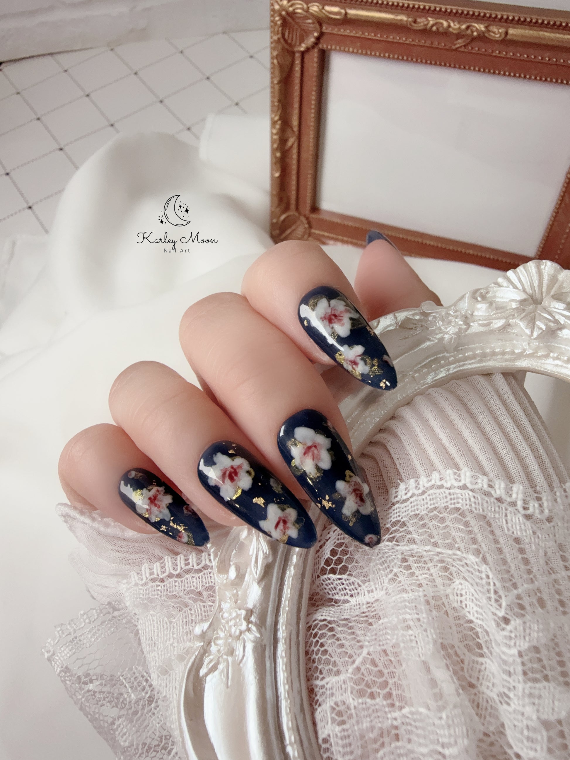 Vintage Classic Golden Flowers Press On Nails - KarleyMoonNail