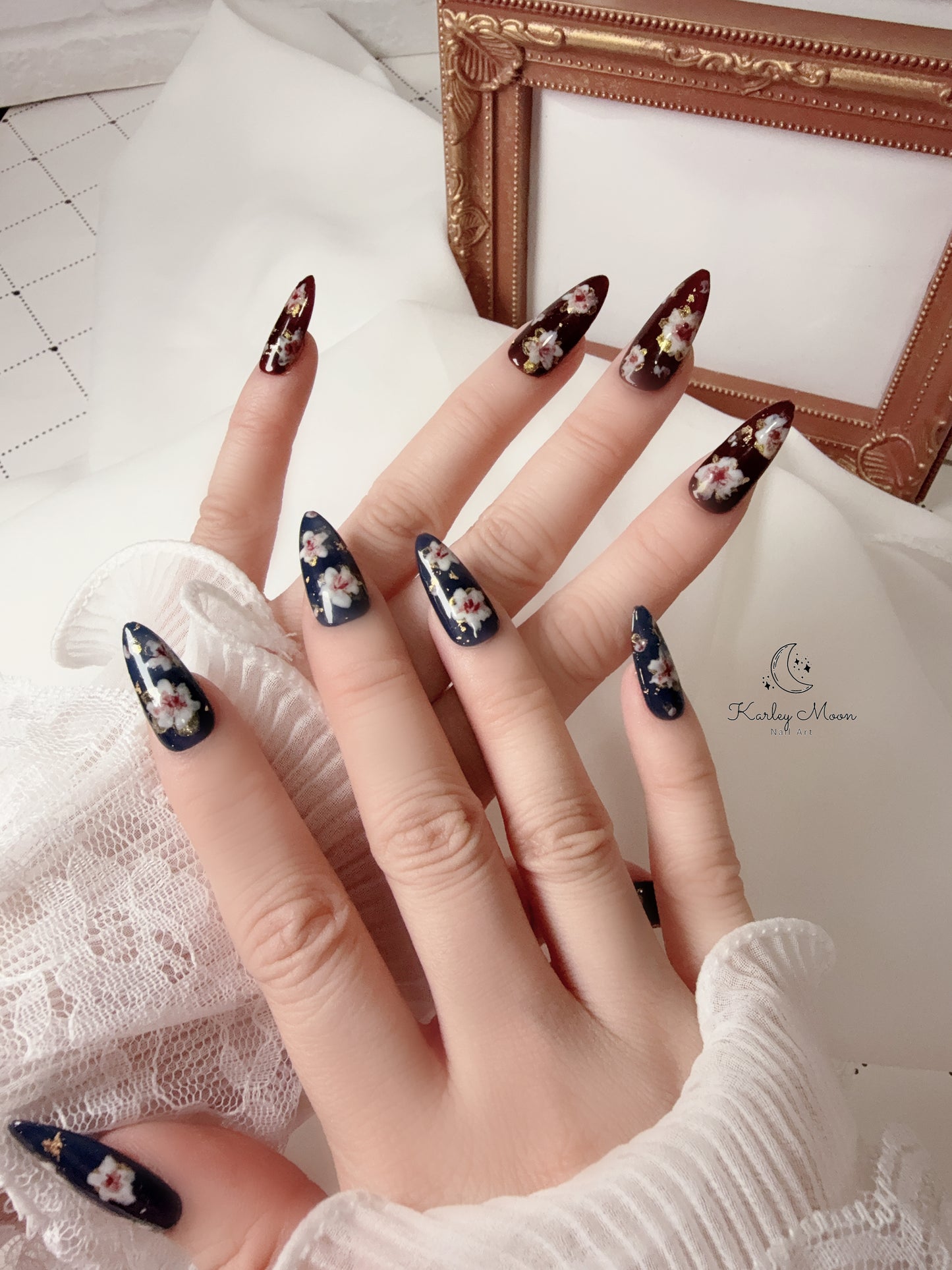 Vintage Classic Golden Flowers Press On Nails - KarleyMoonNail