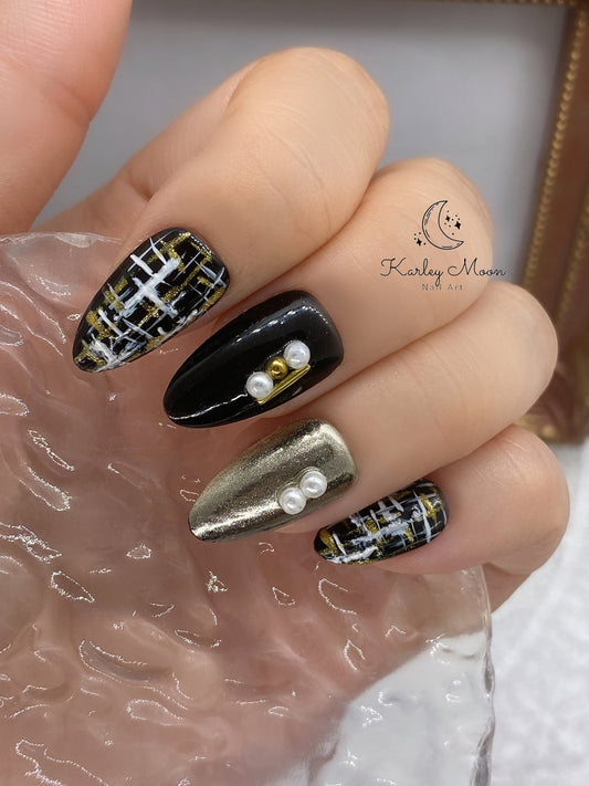 Elegant Black White Golden Shining Press On Nails - KarleyMoonNail