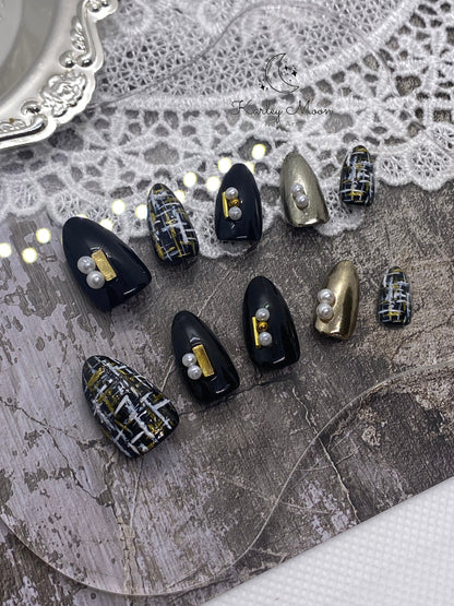 Elegant Black White Golden Shining Press On Nails - KarleyMoonNail