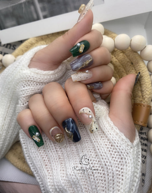 Elegant Fancy Golden Stone Winter Press On Nails - KarleyMoonNail