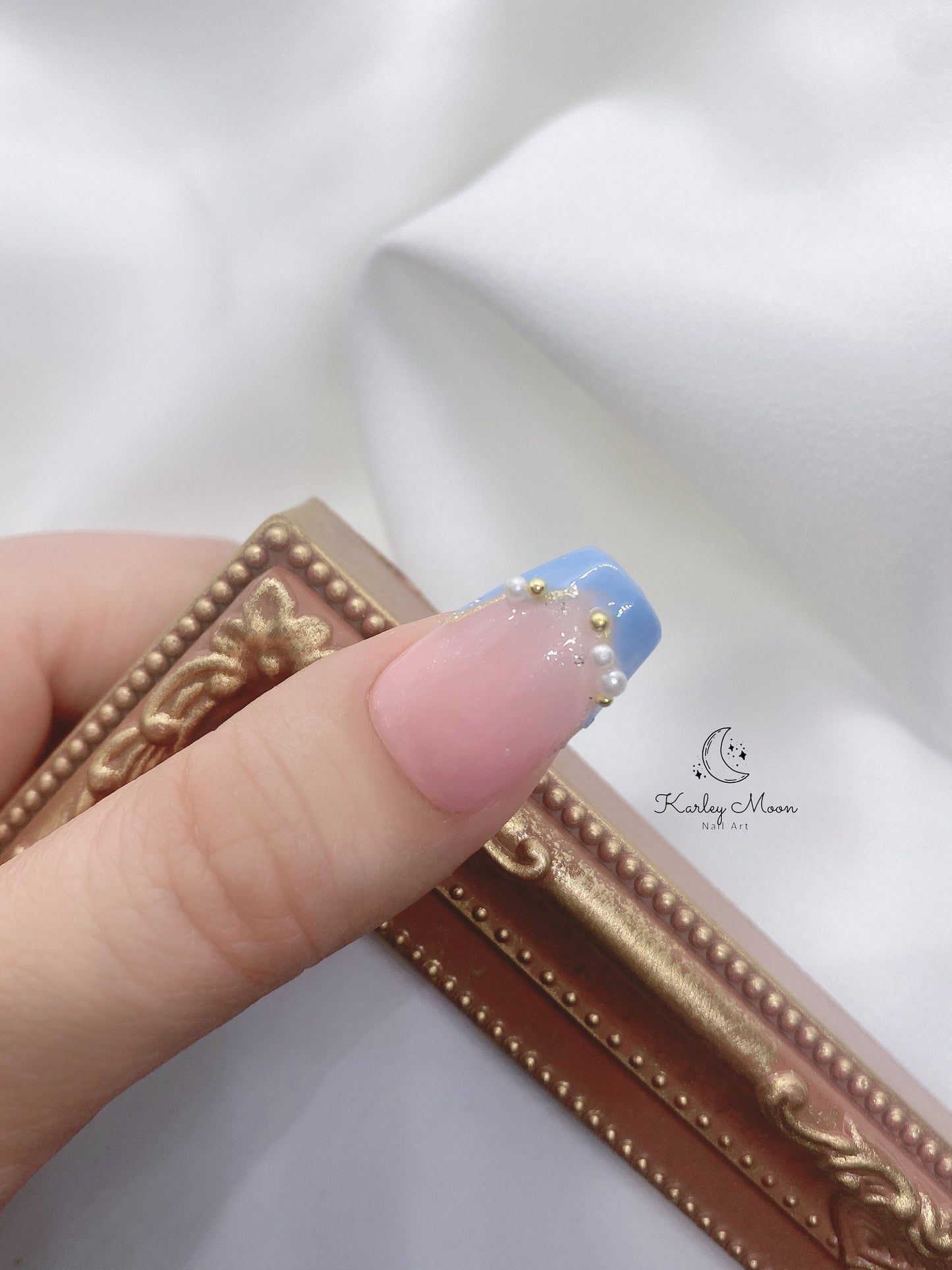 Casual Hand Painted Blue and Pink Classic Pearl Press On Nails - KarleyMoonNail