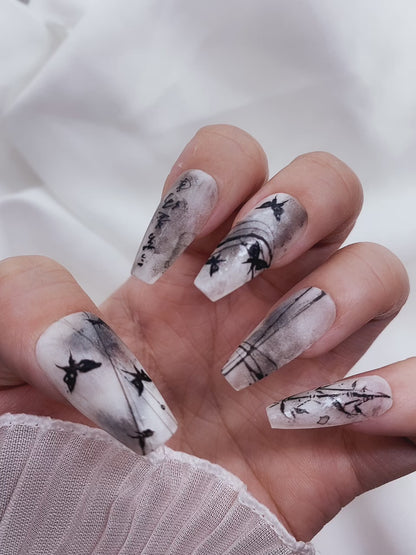 Elegant Hand Painted Bamboo Butterfly Press On Nails