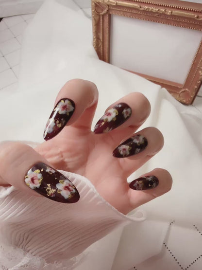 Vintage Classic Golden Flowers Press On Nails